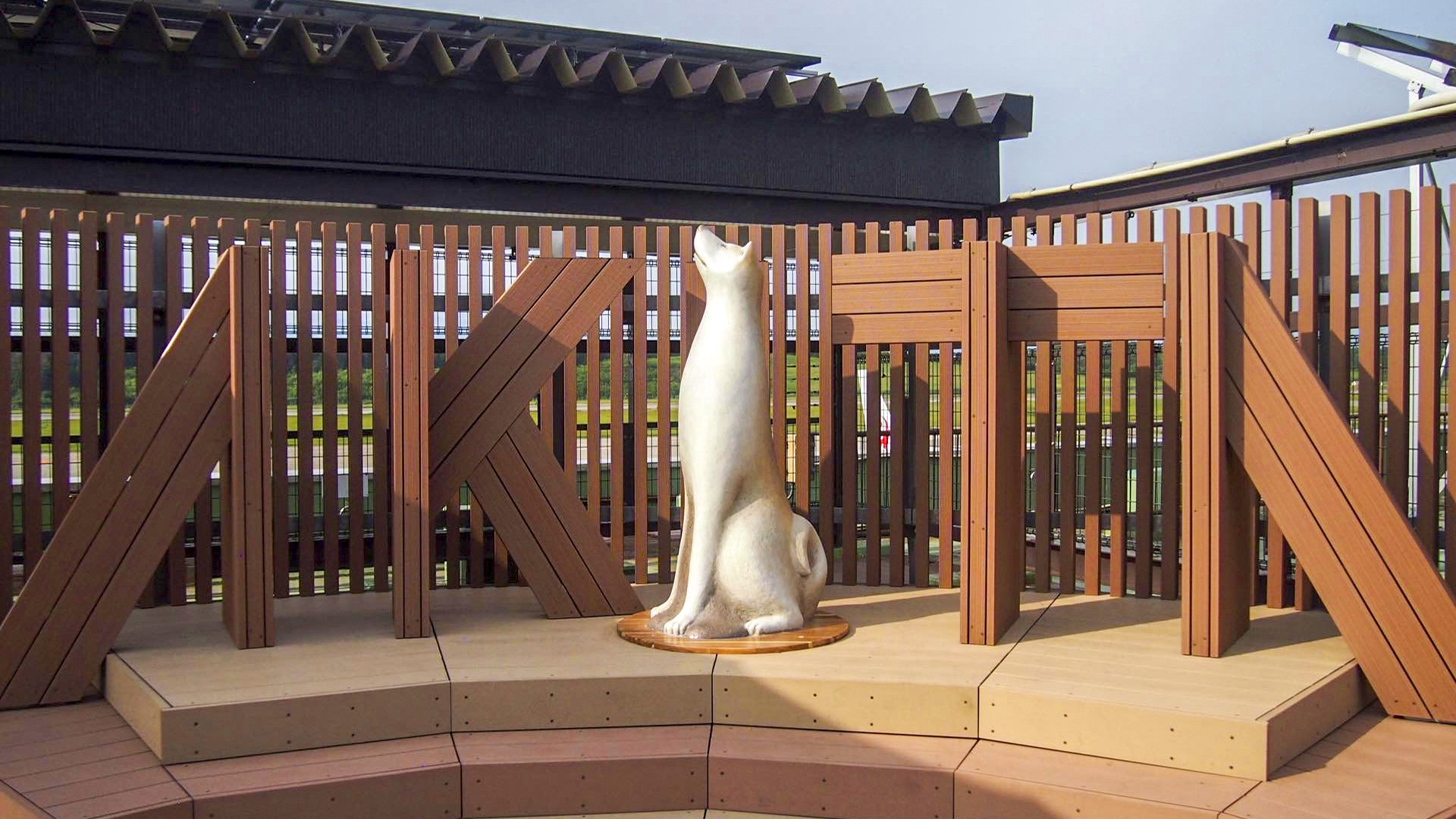 秋田犬モニュメント